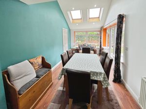 Dining Room - click for photo gallery